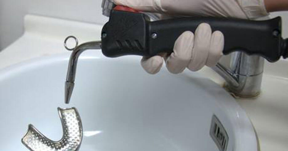 pulizia-strumenti-medici_3